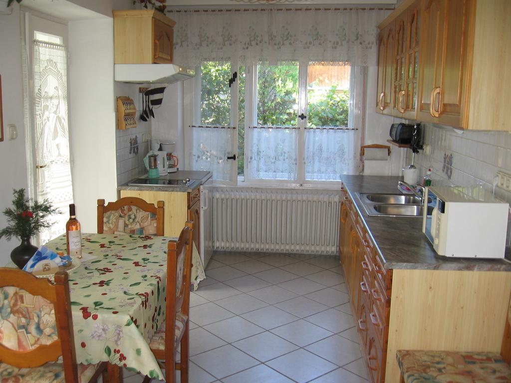 Csaladi Vendeghaz Leilighet Eger Rom bilde